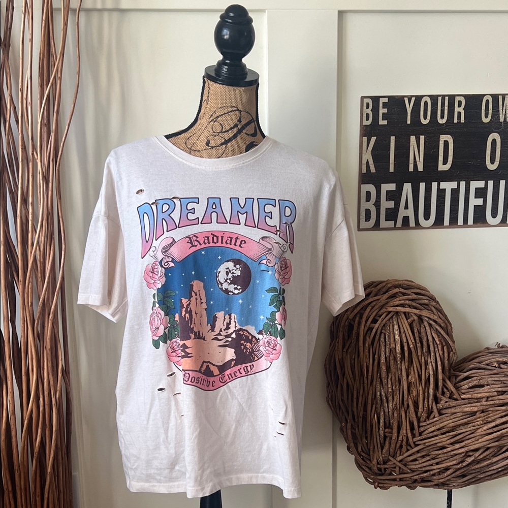 Dreamer Graphic Tee - White
